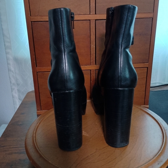 Aldo Black Leather Ankle Boots_7 - Picture 2 of 7